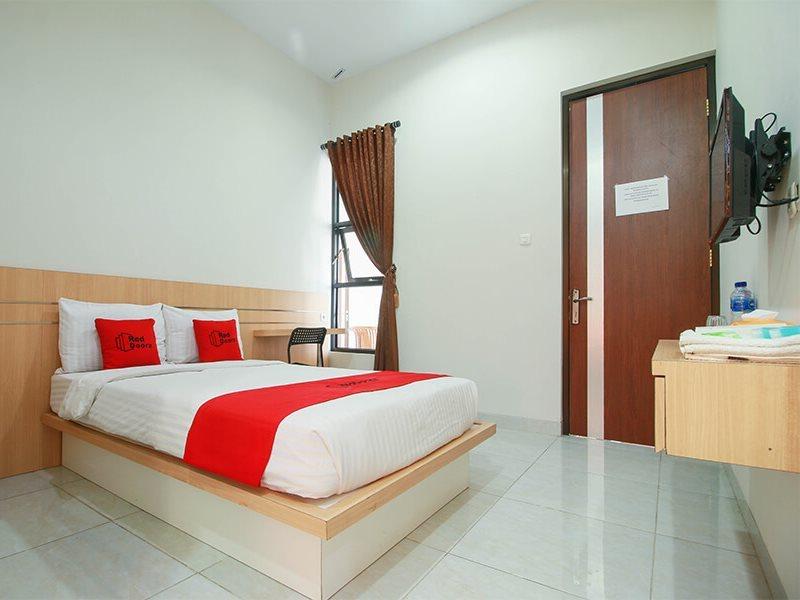 Reddoorz Syariah Near Universitas Jenderal Soedirman Purwokerto Buitenkant foto