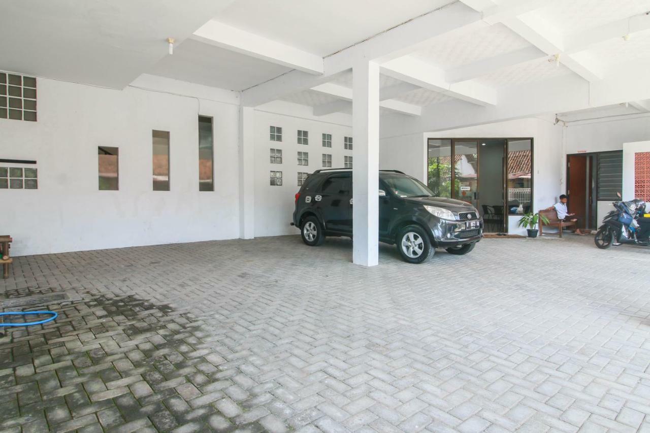 Reddoorz Syariah Near Universitas Jenderal Soedirman Purwokerto Buitenkant foto