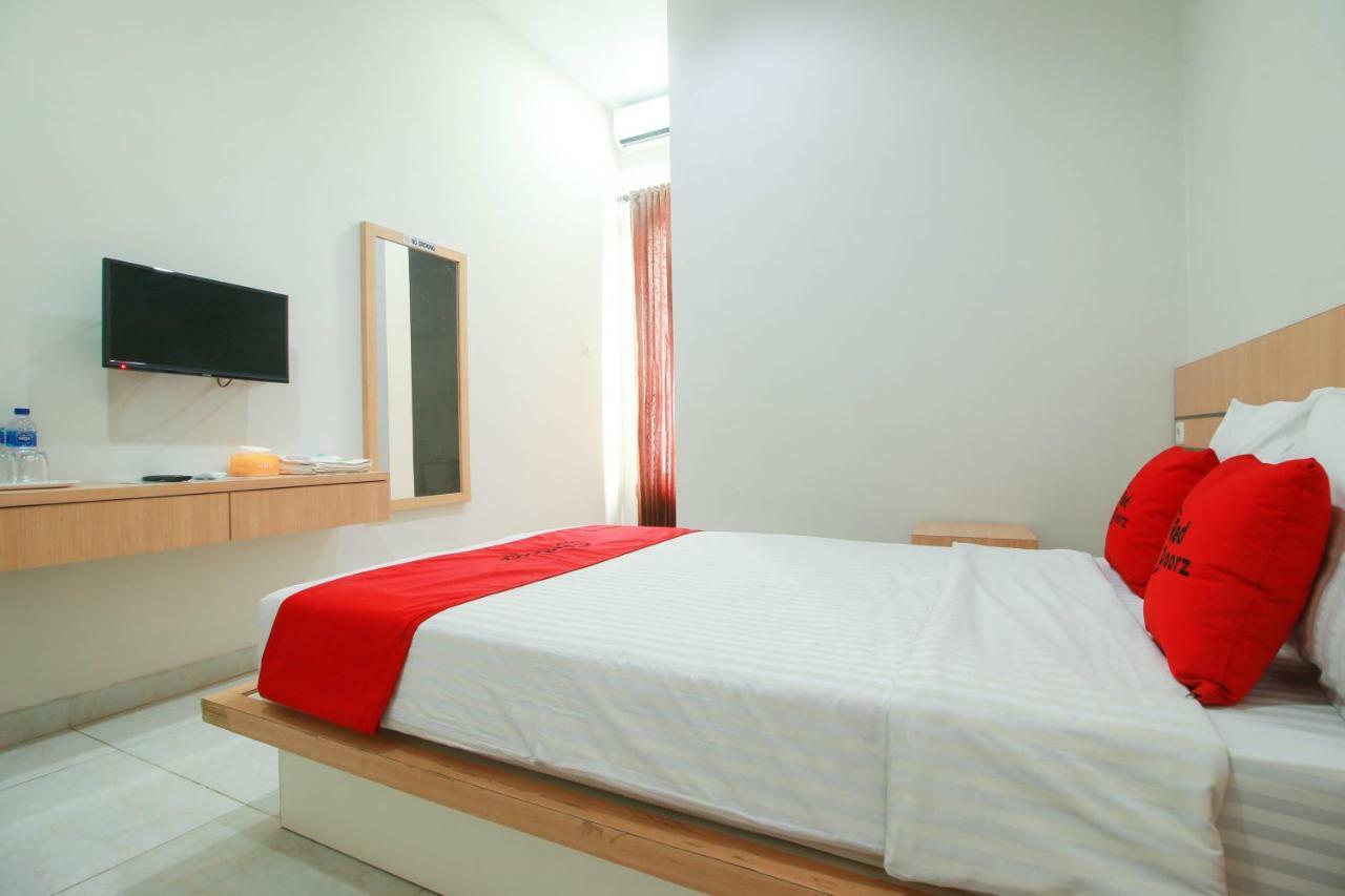 Reddoorz Syariah Near Universitas Jenderal Soedirman Purwokerto Buitenkant foto