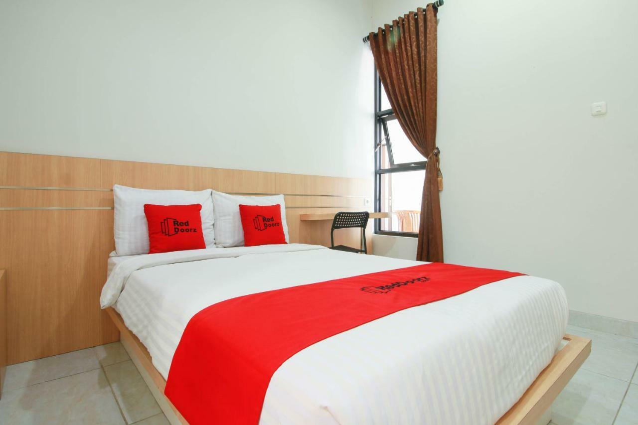 Reddoorz Syariah Near Universitas Jenderal Soedirman Purwokerto Buitenkant foto