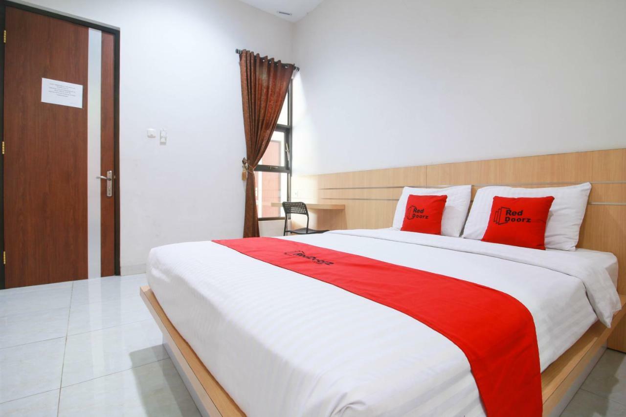 Reddoorz Syariah Near Universitas Jenderal Soedirman Purwokerto Buitenkant foto
