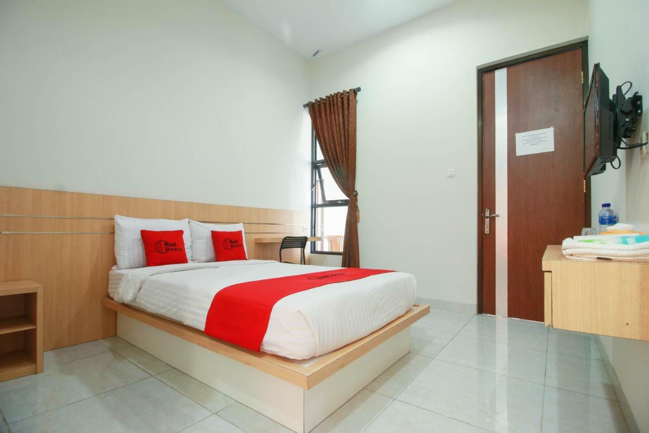 Reddoorz Syariah Near Universitas Jenderal Soedirman Purwokerto Buitenkant foto